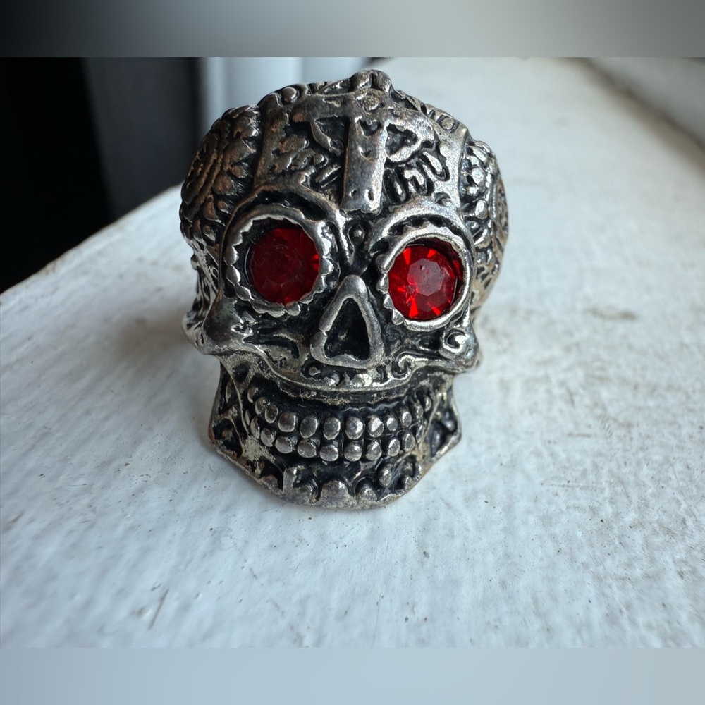 Silver Skull Ring